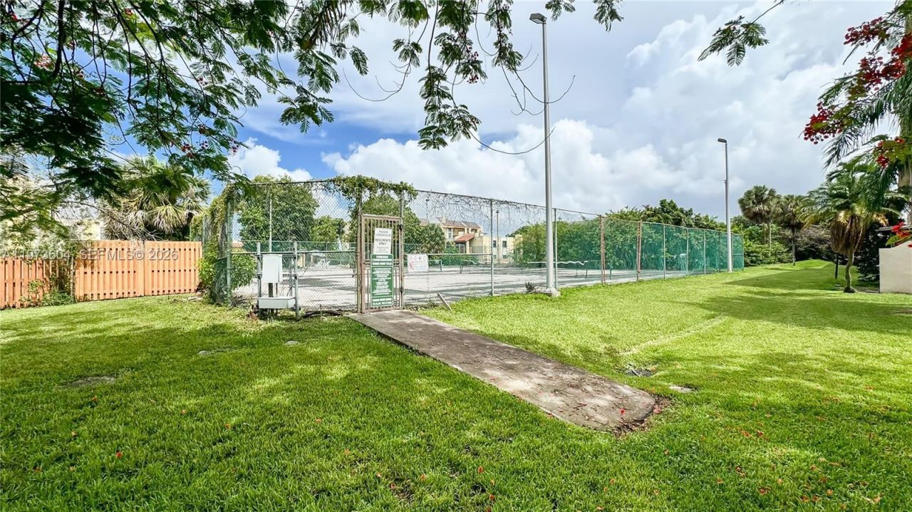 8889 Fontainebleau Blvd, Unit 201, Miami, FL 33172 Photo