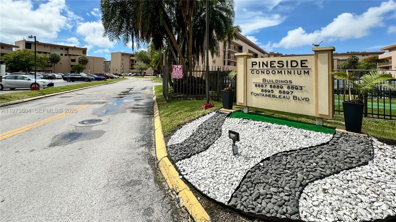 8889 Fontainebleau Blvd, Unit 201, Miami, FL 33172 Photo