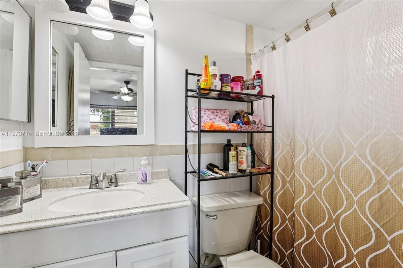 5930 W 25th Ct , Unit 104, Hialeah, FL 33016 Photo