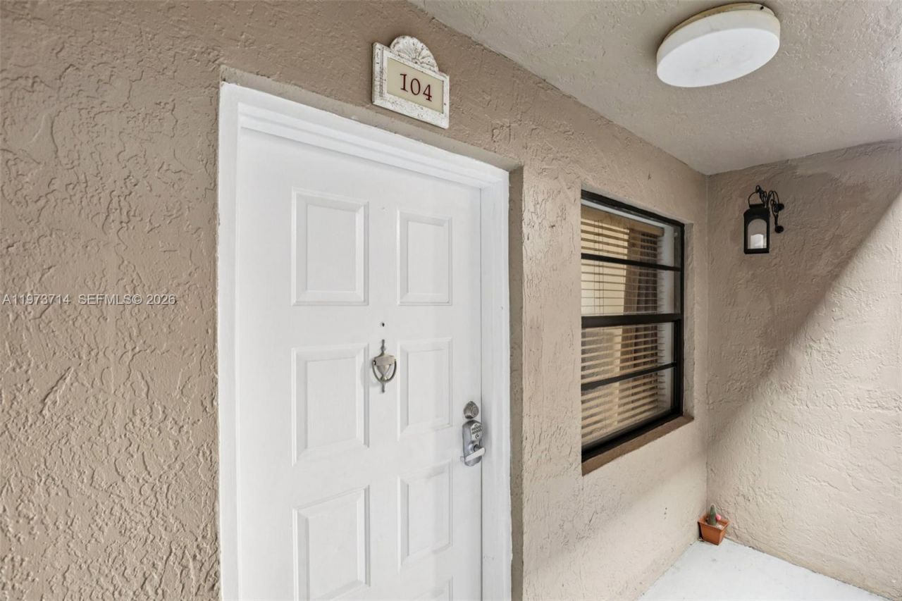 5930 W 25th Ct , Unit 104, Hialeah, FL 33016 Photo