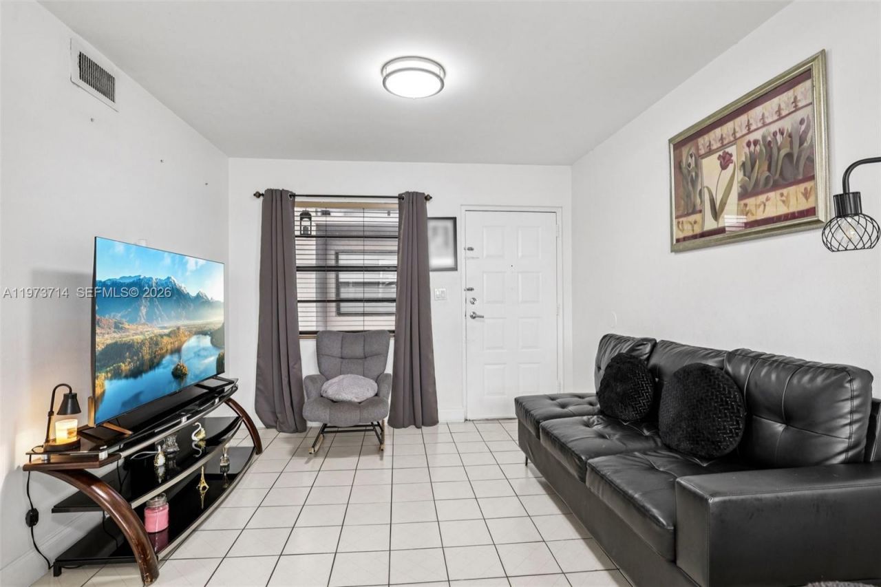 5930 W 25th Ct , Unit 104, Hialeah, FL 33016 Photo