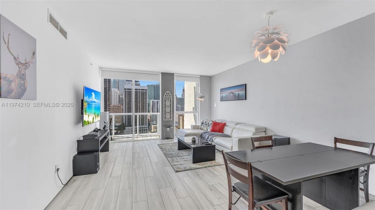 244 Biscayne Blvd , Unit 1005, Miami, FL 33132 Photo