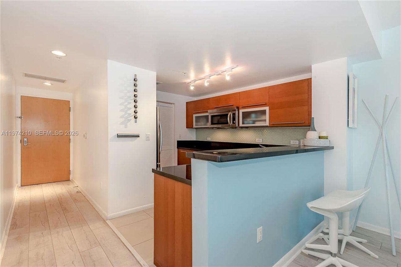 244 Biscayne Blvd , Unit 1005, Miami, FL 33132 Photo