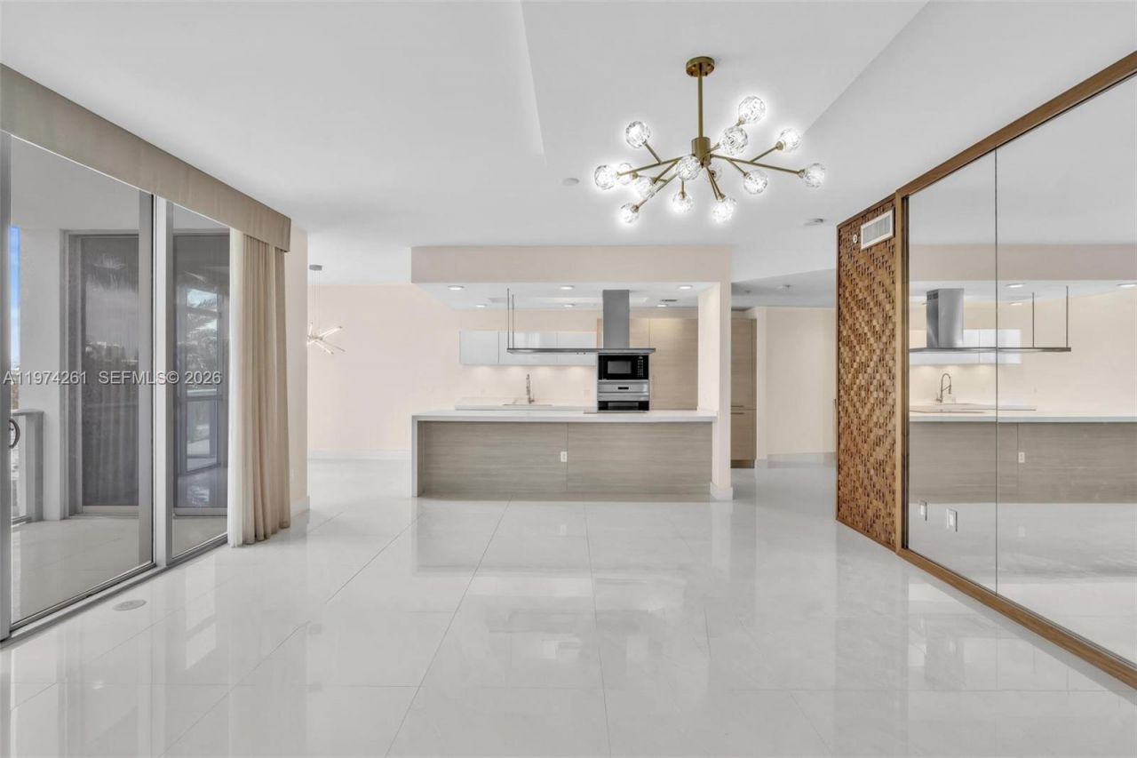 17301 Biscayne Blvd, Unit 210, North Miami Beach, FL 33160 Photo