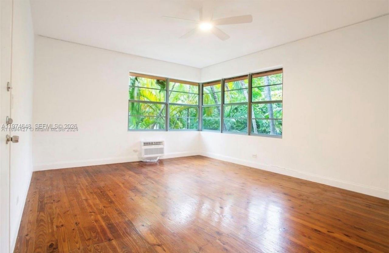 1135 Meridian Ave , Unit 4, Miami Beach, FL 33139 Photo