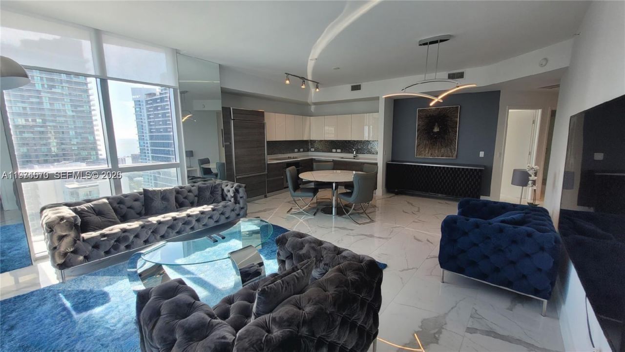 1100 S Miami Ave, Unit 4201, Miami, FL 33130 Photo