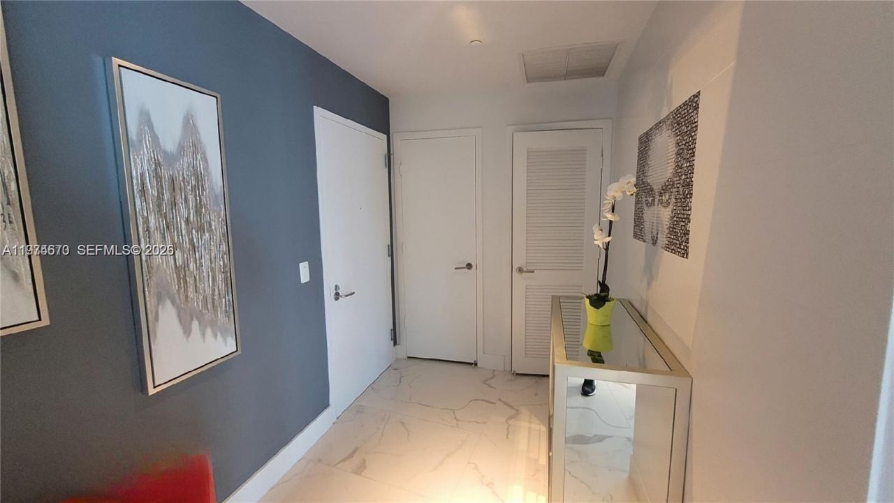 1100 S Miami Ave, Unit 4201, Miami, FL 33130 Photo