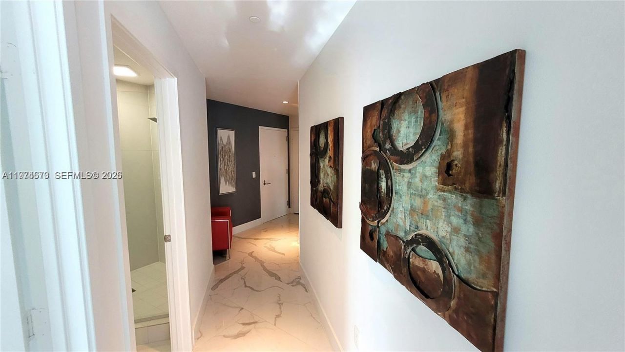 1100 S Miami Ave, Unit 4201, Miami, FL 33130 Photo