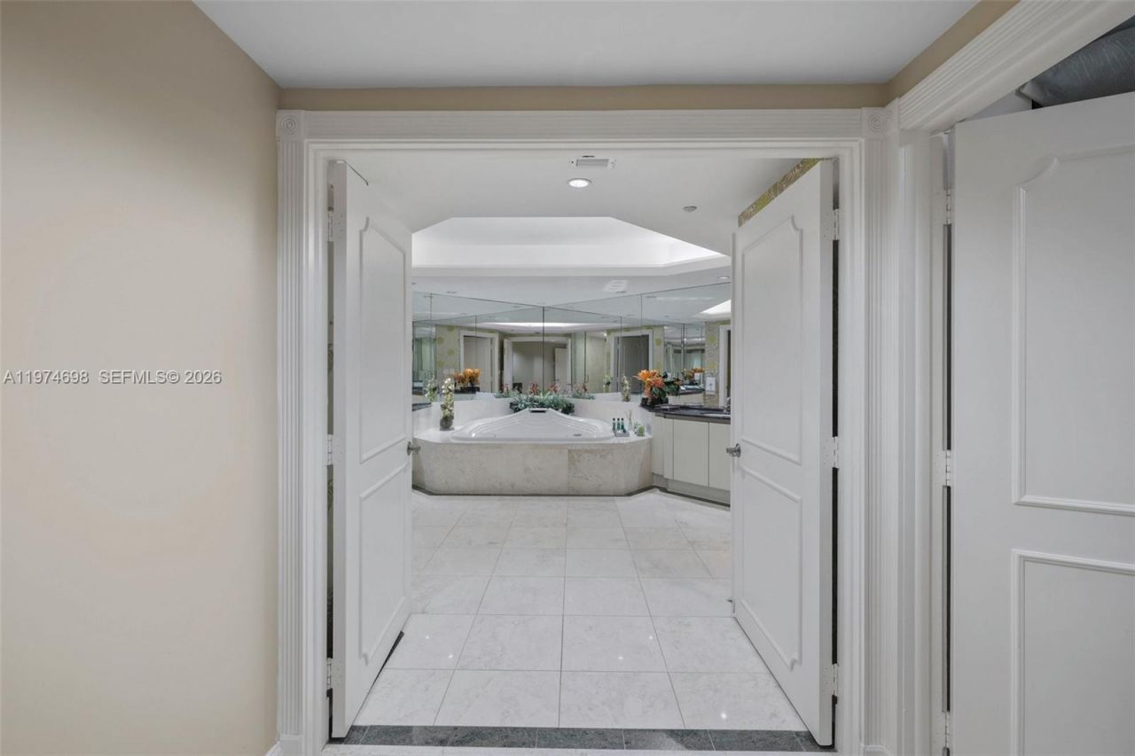 2600 Island Blvd, Unit 1006, Aventura, FL 33160 Photo