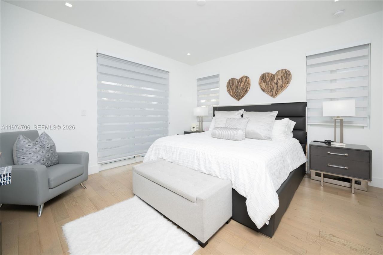 10366 NW 68th Ter , Doral, FL 33178 Photo