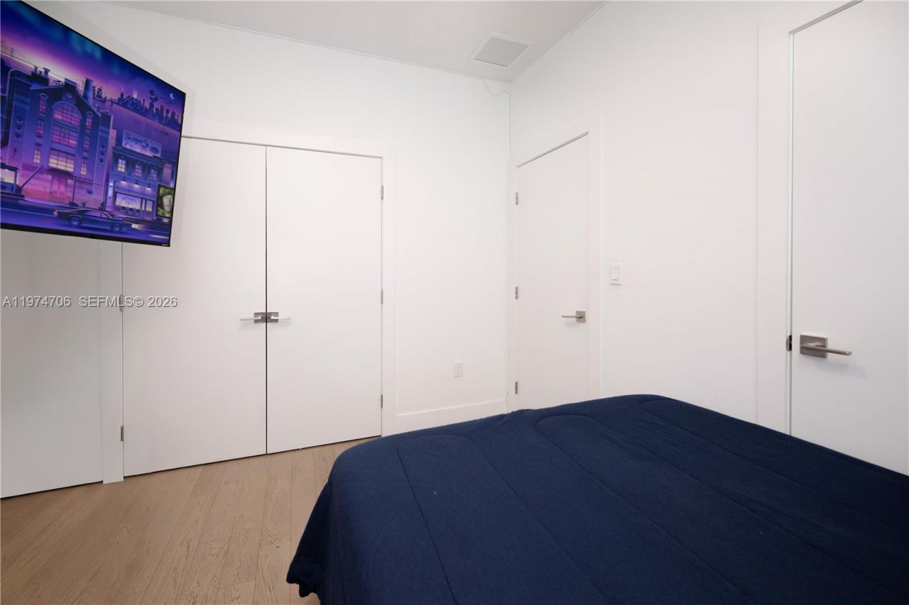 10366 NW 68th Ter , Doral, FL 33178 Photo