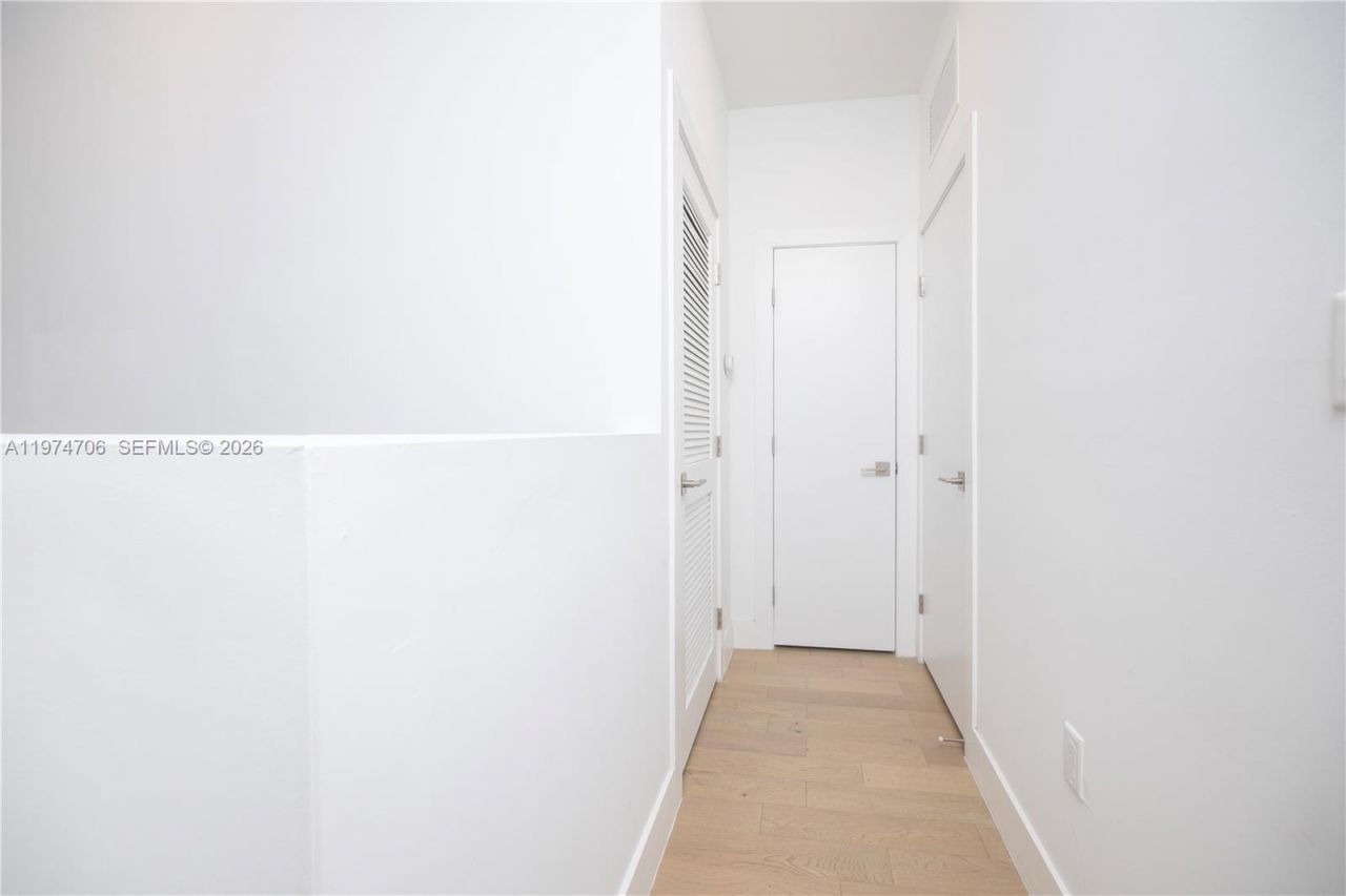 10366 NW 68th Ter , Doral, FL 33178 Photo