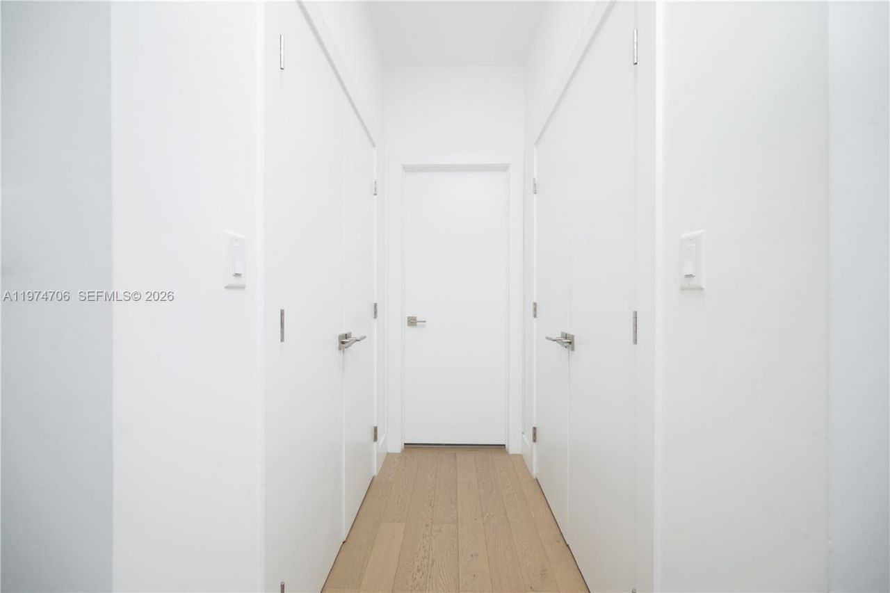 10366 NW 68th Ter , Doral, FL 33178 Photo