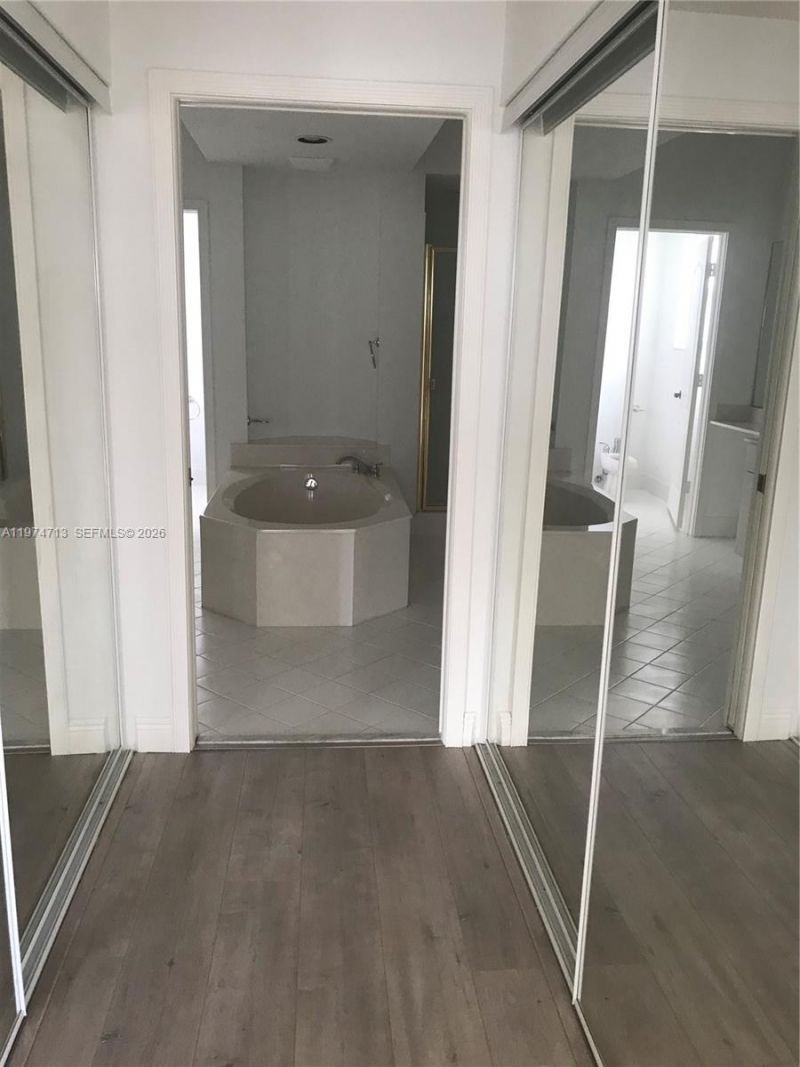 10770 NW 66th St, Unit 414, Doral, FL 33178 Photo