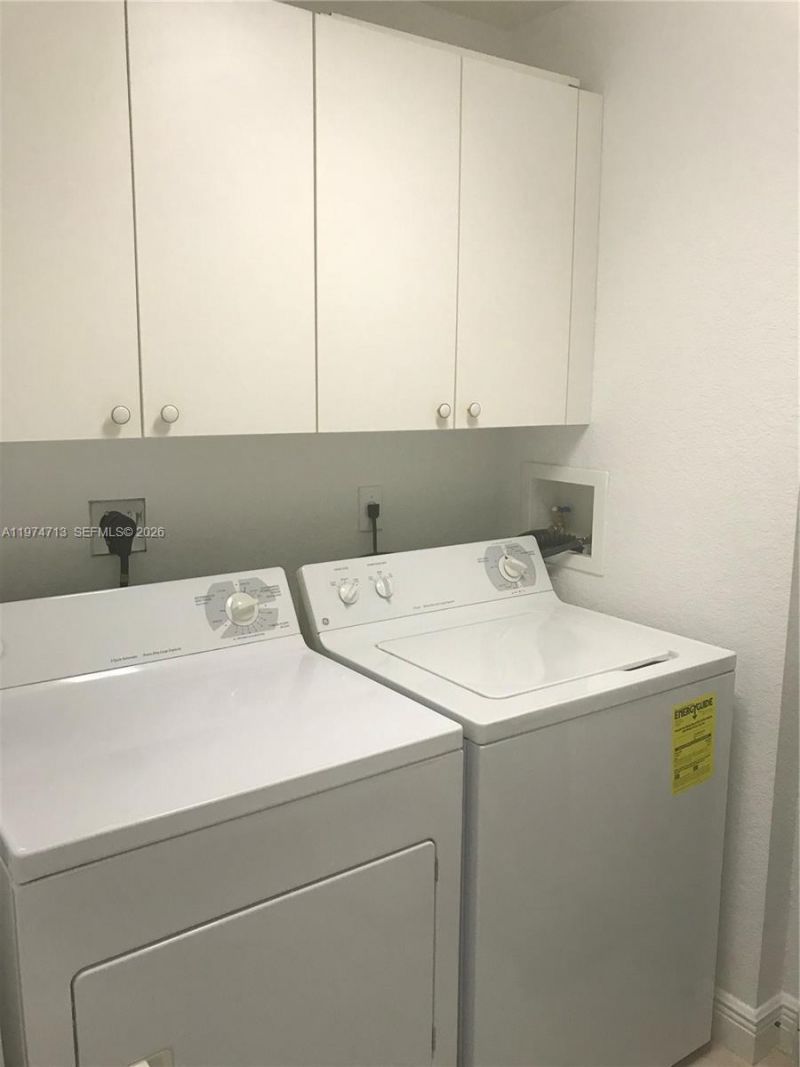 10770 NW 66th St, Unit 414, Doral, FL 33178 Photo