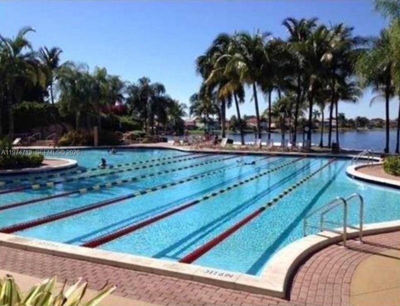 10770 NW 66th St, Unit 414, Doral, FL 33178 Photo