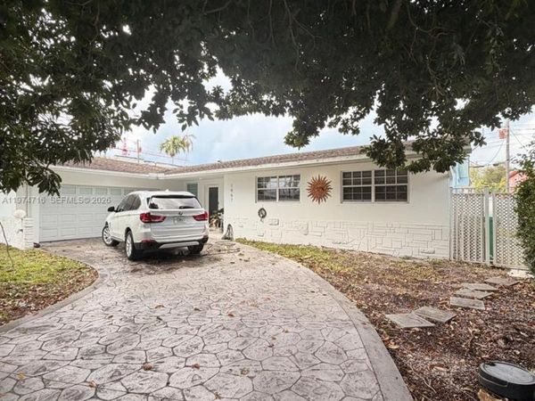 1461 NW 137th St, Unit 1461, Miami, FL 33167