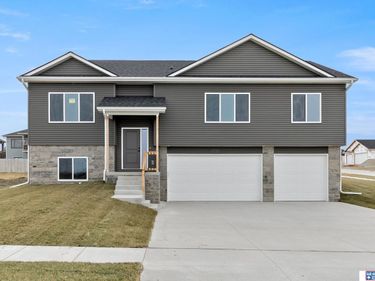 1755 W Trout Drive , Lincoln, NE 68521