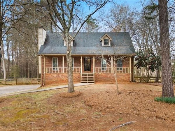 80 Farmington Drive, Woodstock, GA 30188