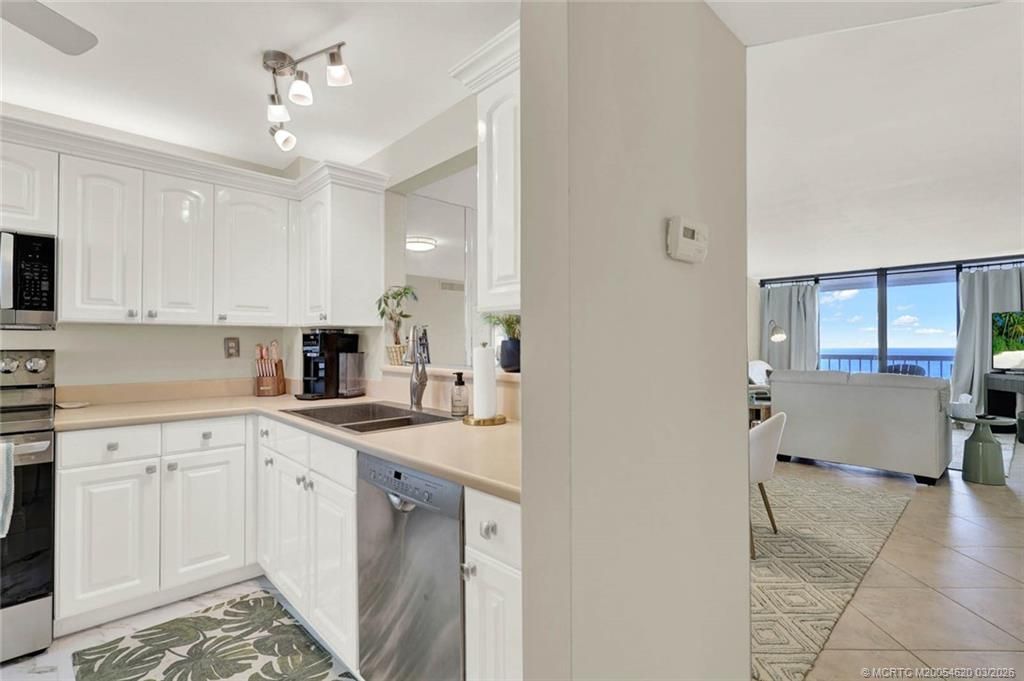 10600 S Ocean Drive, Unit 1207, Jensen Beach, FL 34957 Photo