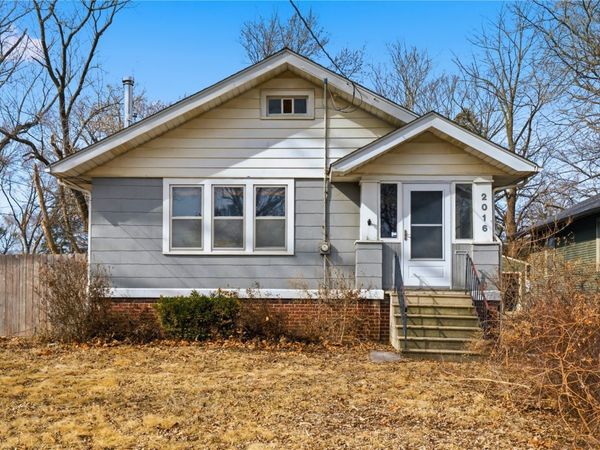 2016 30th Street , Des Moines, IA 50310