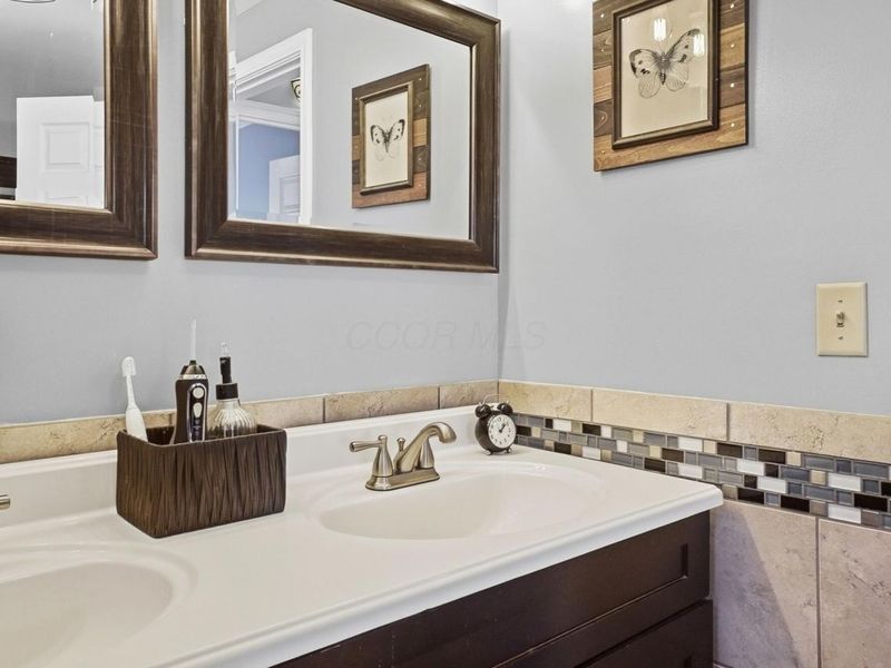 3210 Hilltop Road, Zanesville, OH 43701 Photo 25