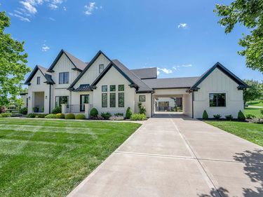 127 Meadow Ridge Drive, Nicholasville, KY 40356