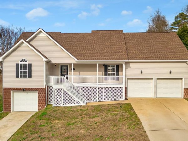 405 Classic Drive, Soddy Daisy, TN 37379