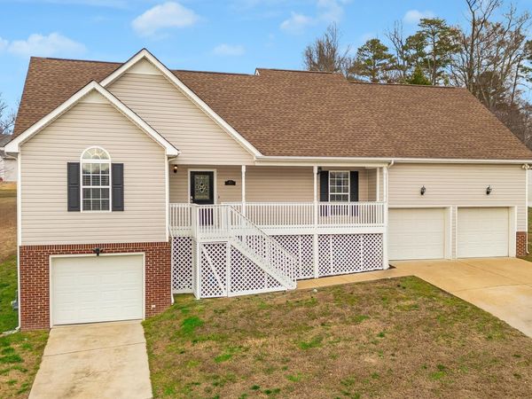405 Classic Drive, Soddy Daisy, TN 37379