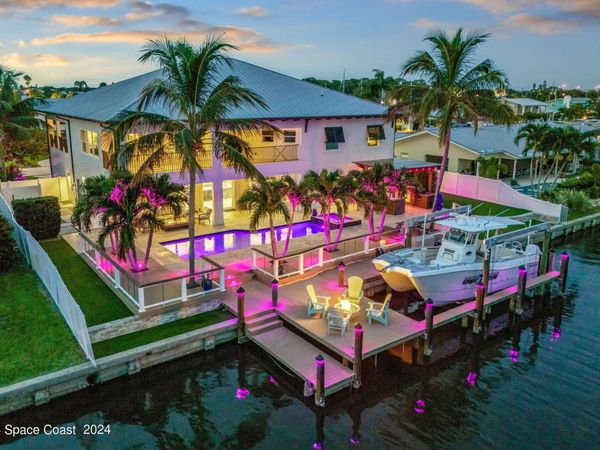 517 Eleuthera Lane , Indian Harbour Beach, FL 32937