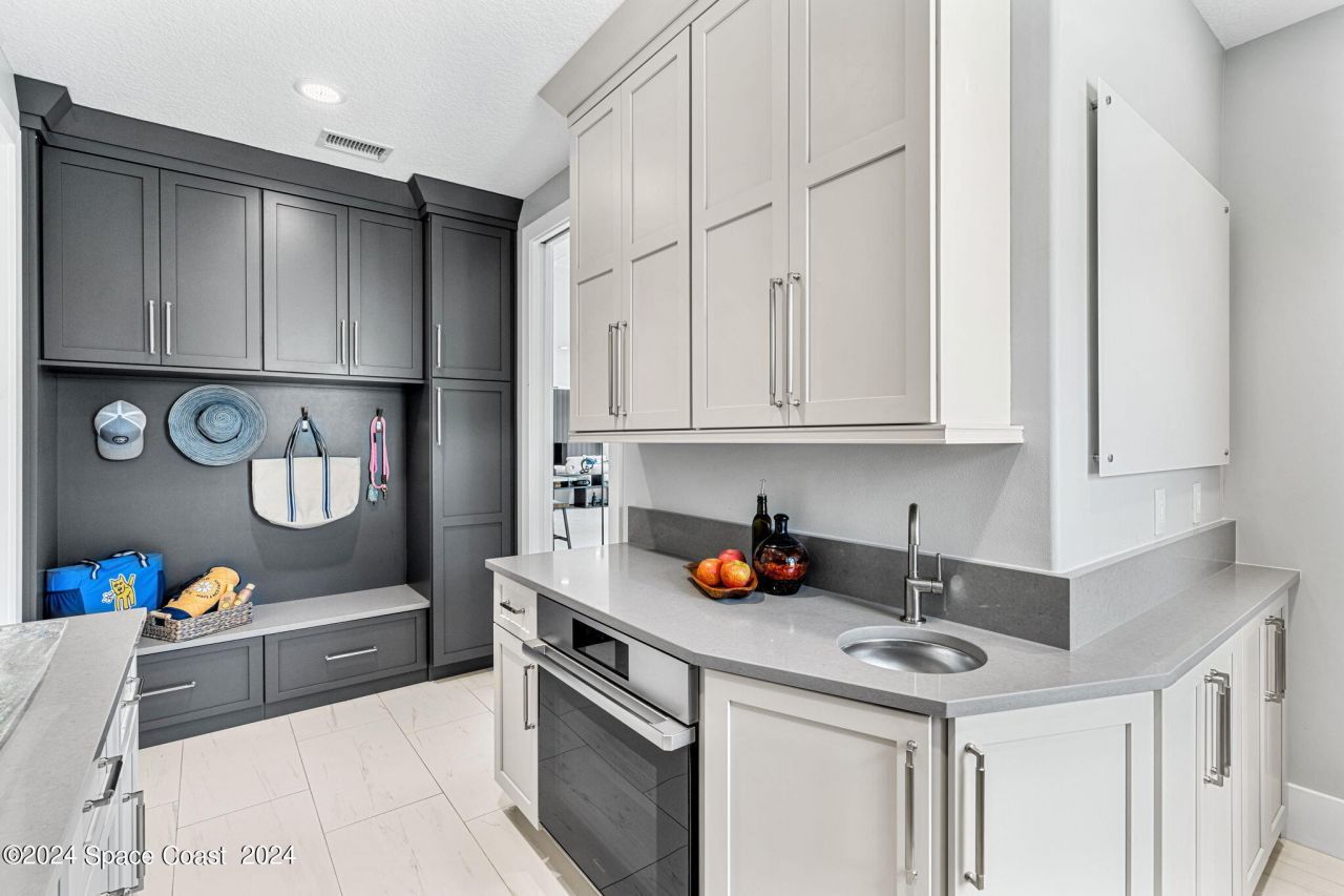 517 Eleuthera Lane , Indian Harbor Beach, FL 32937 Photo