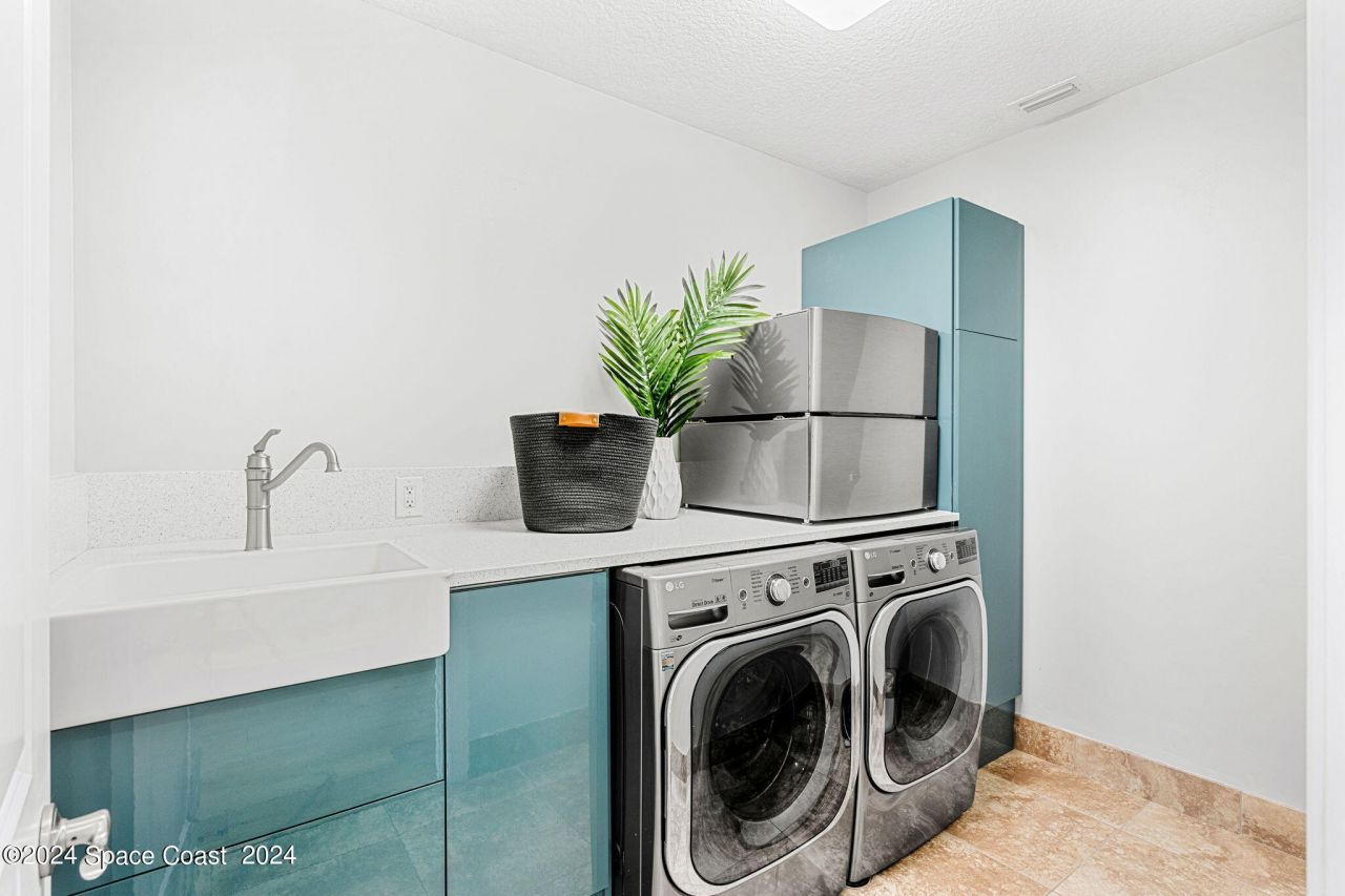 517 Eleuthera Lane , Indian Harbor Beach, FL 32937 Photo