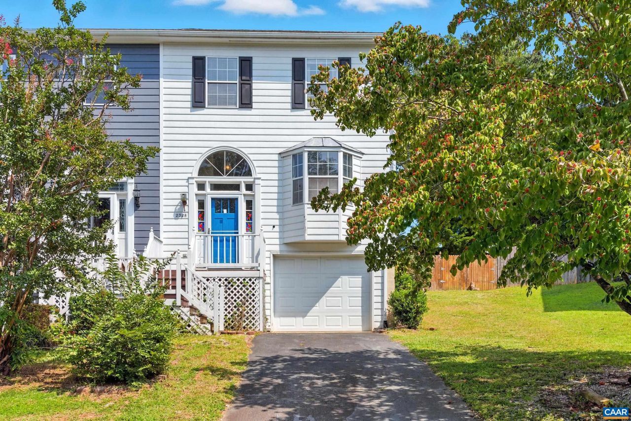 2328 Austin Dr, Charlottesville, VA 22911 Main Photo