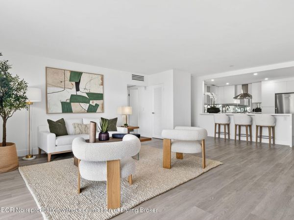 354 Chilean Avenue, Unit 4D, Palm Beach, FL 33480