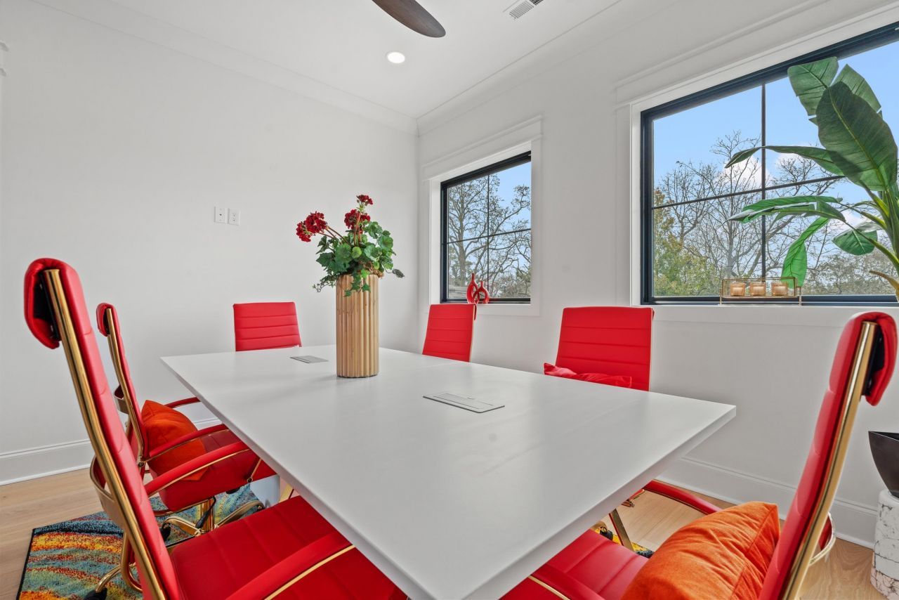 413 N Highland Way  Photo 10