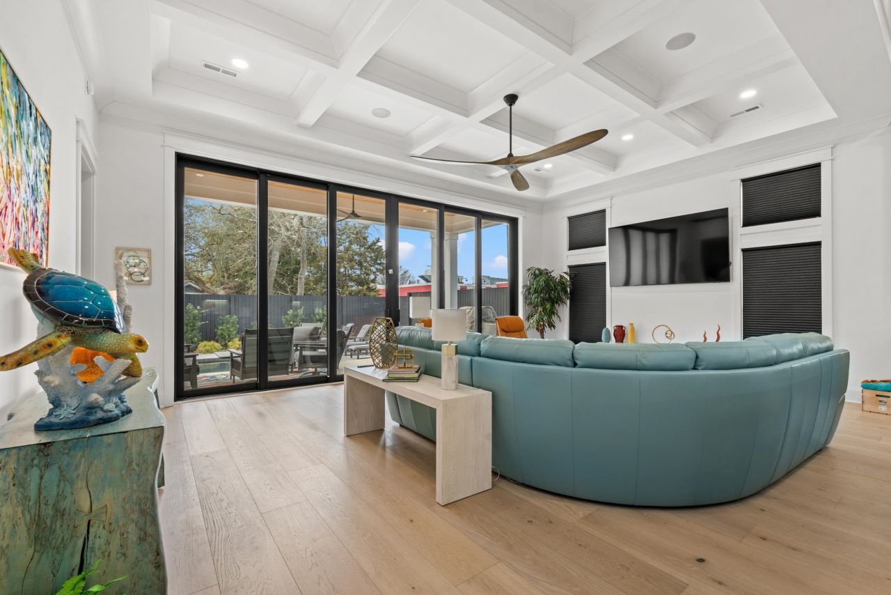 413 N Highland Way  Photo 6