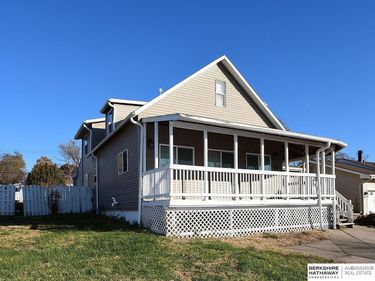 530 E 2nd Street , Papillion, NE 68046
