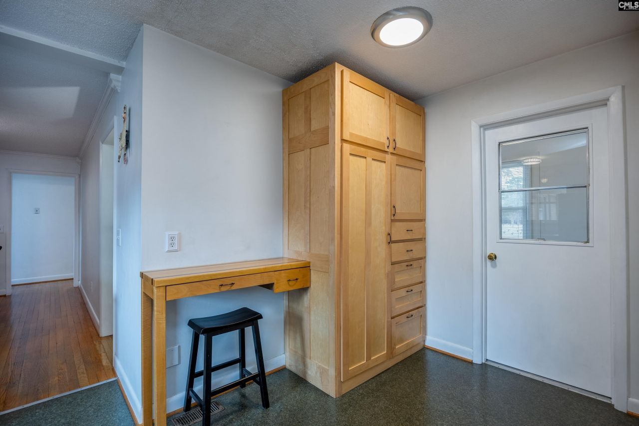 6628 Windwan Drive  Photo 14