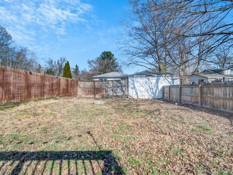 2719 Mohican Boulevard, Lakemore, OH 44312 Photo 5