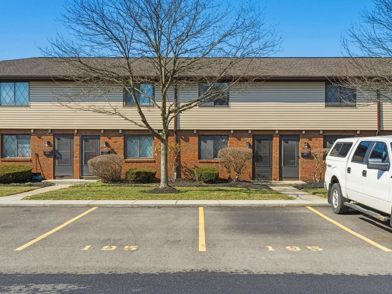 195 Nottingham Court , Westerville, OH 43081 Photo 1