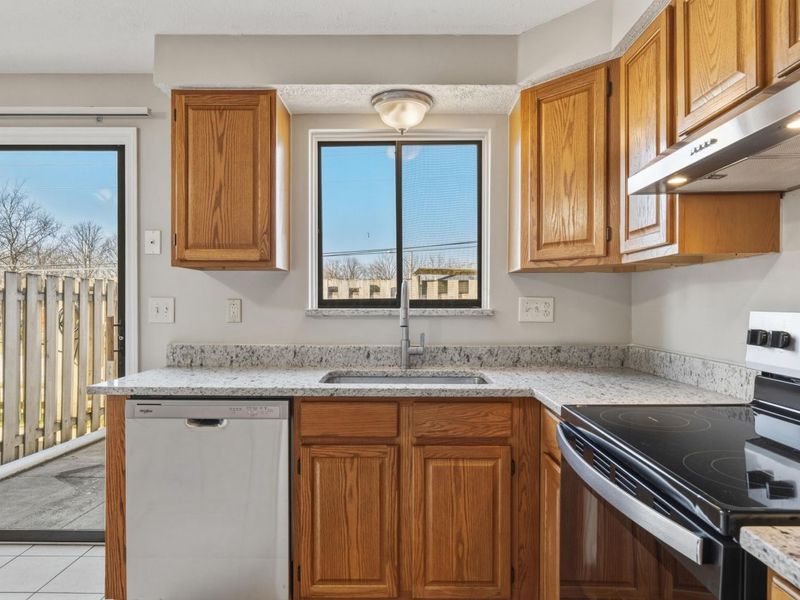 195 Nottingham Court , Westerville, OH 43081 Photo 11