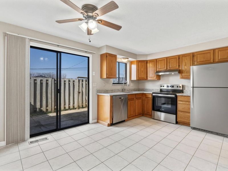 195 Nottingham Court , Westerville, OH 43081 Photo 13