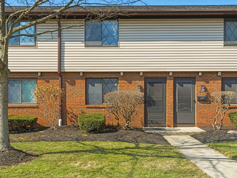 195 Nottingham Court , Westerville, OH 43081 Photo 2