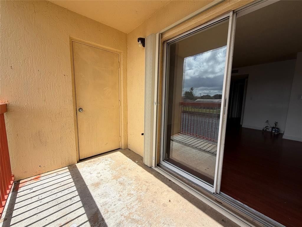 7610 Westwood Drive, Unit 119, Tamarac, FL 33321 Photo