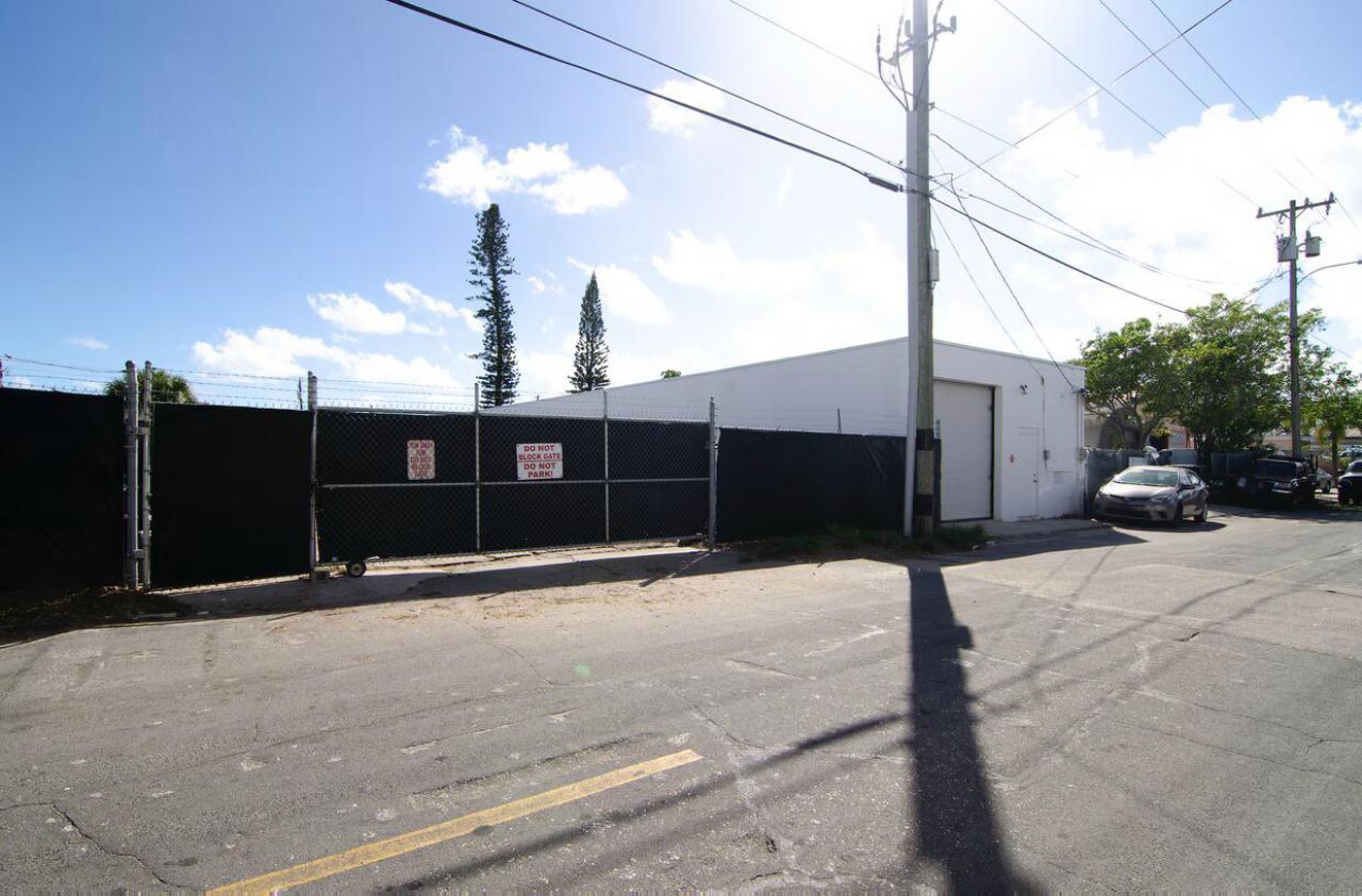 421 S H Street, Lake Worth Beach, FL 33460 Photo