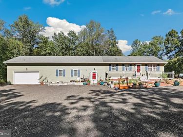 9463 ROGUES ROAD, MIDLAND, VA 22728
