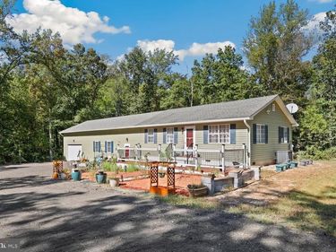 9463 ROGUES ROAD, MIDLAND, VA 22728