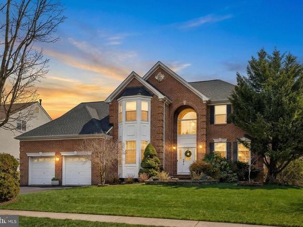 2 CARRIAGE COURT, EAST WINDSOR, NJ 08520