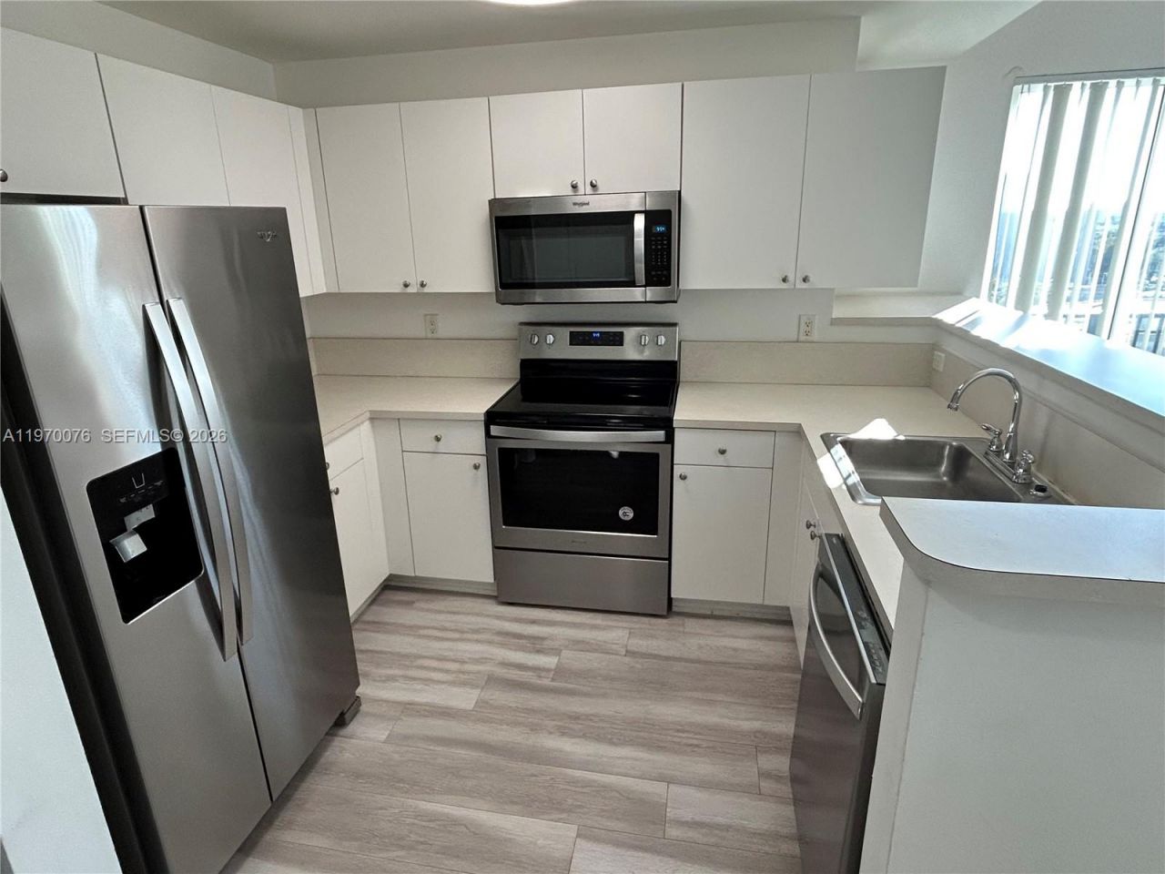 10 Aragon Ave , Unit 804, Coral Gables, FL 33134 Photo