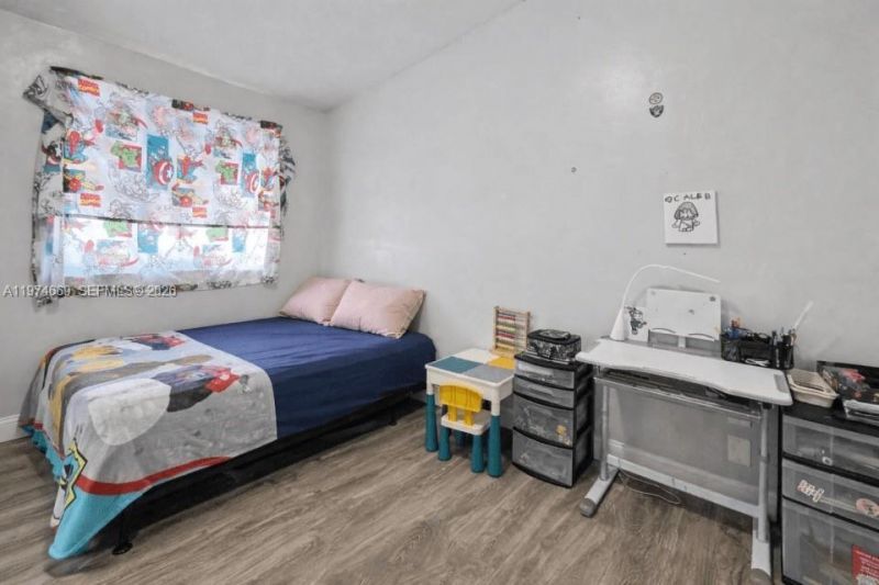 12689 NW 10th Way, Miami, FL 33182 Photo